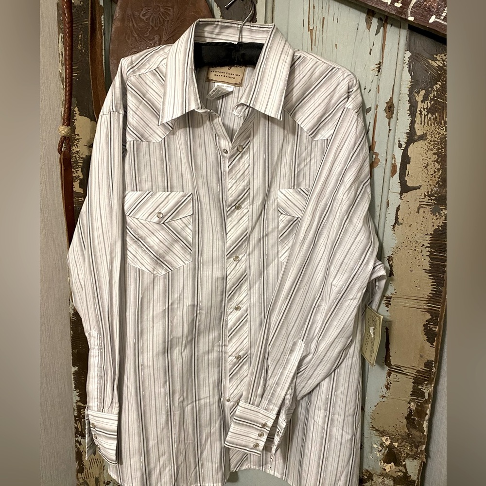 Wrangler Pearl Snap Dress Shirt